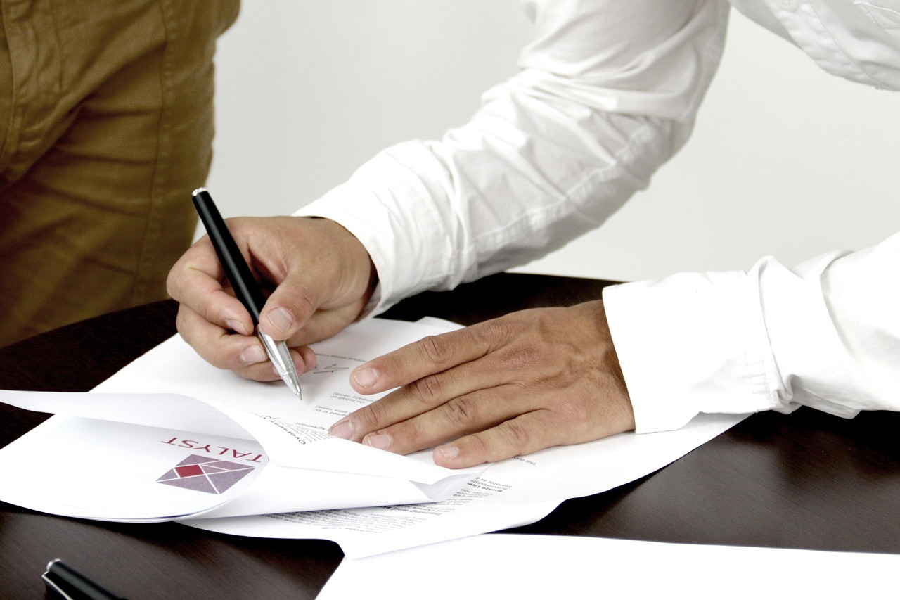 Drafting a Bulletproof Web Design Contract