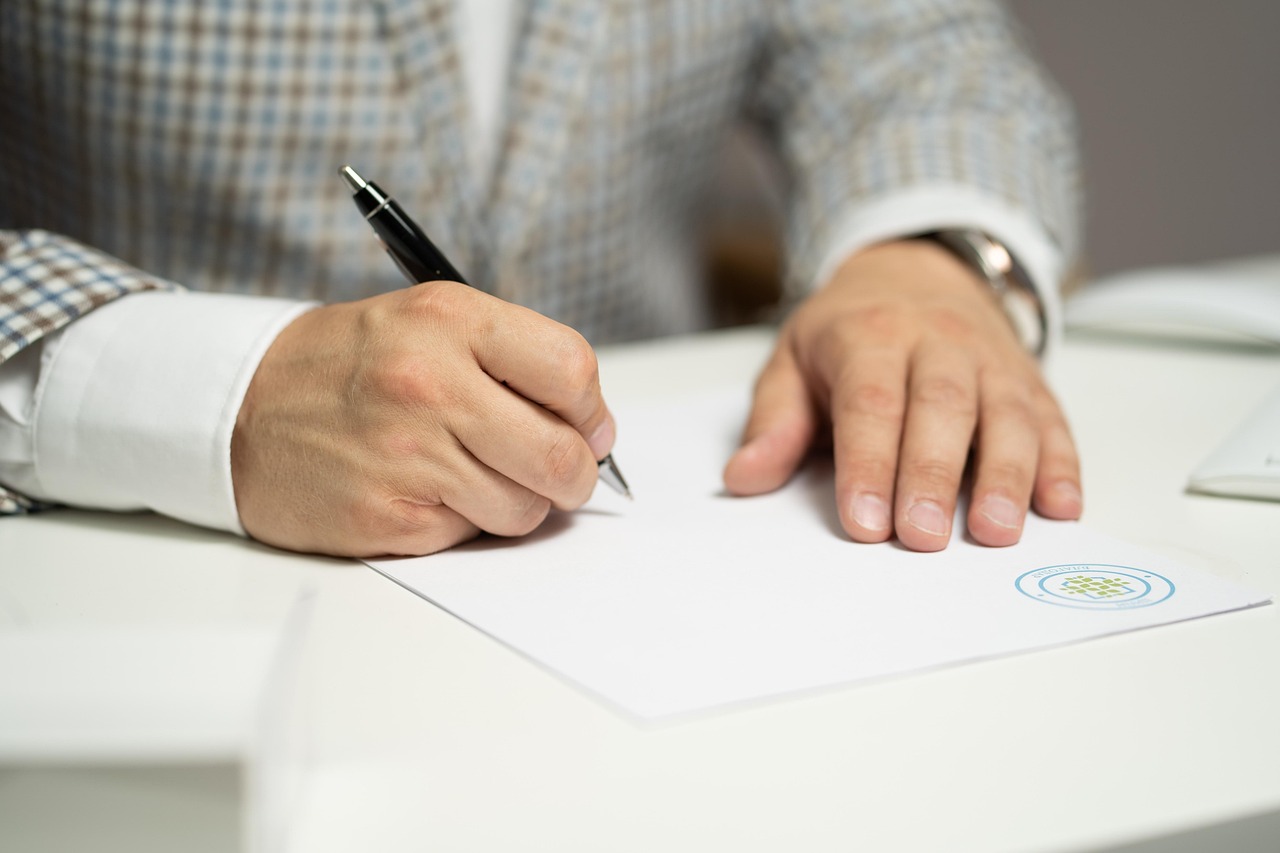 Drafting a Bulletproof Web Design Contract