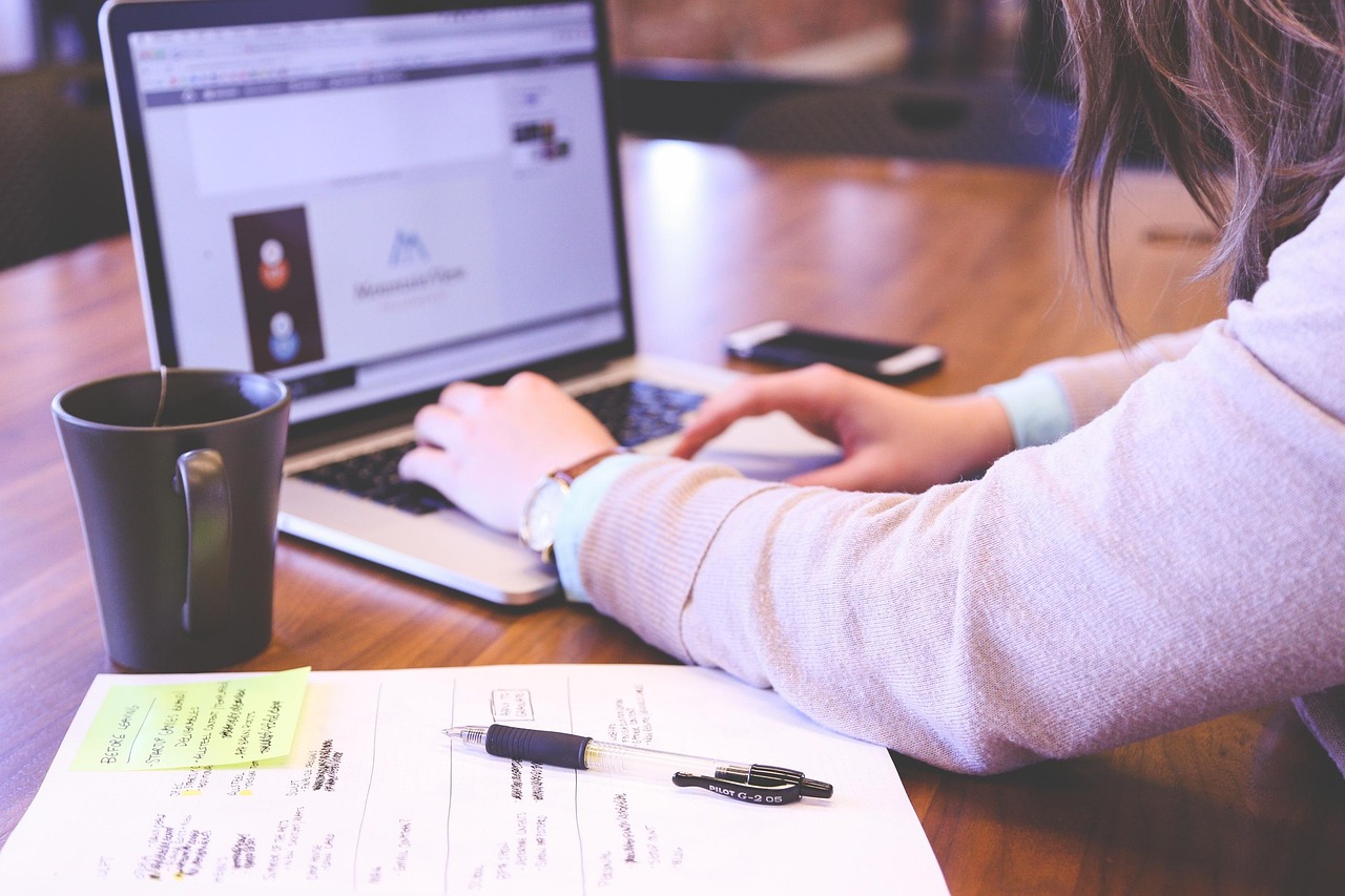 Cross-Selling Strategies in Web Design